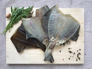 Сурские (ПШЕНИЧНЫЕ) Тайский перчик (100 гр): Камбала камчатская вяленая без икры