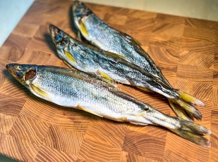 Арахис в глазури: Корюшка без икры вяленая ГОСТ (крупная)