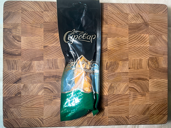 Сыр 100 гр ГОРНЫЙ СЫРОВАР (Косичка копчёная) в Бирюлево