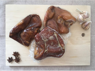 Щука соломка: Уши свиные (Цельные) 